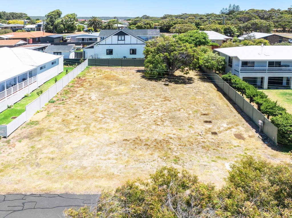 16 Thelma St, Augusta, WA 6290