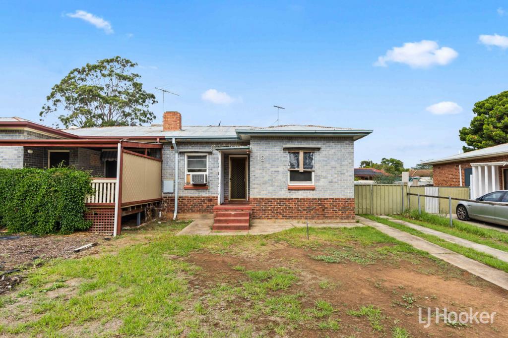 18 Dolphin St, Elizabeth East, SA 5112