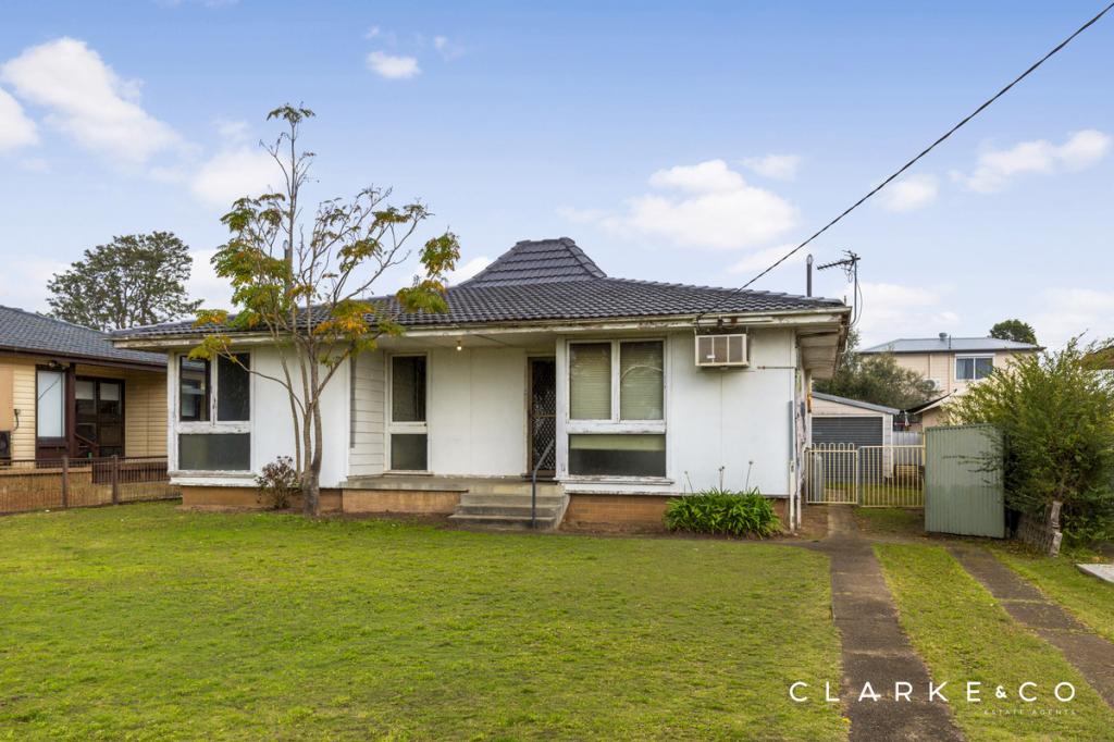 12 BRISTOL ST, WOODBERRY, NSW 2322