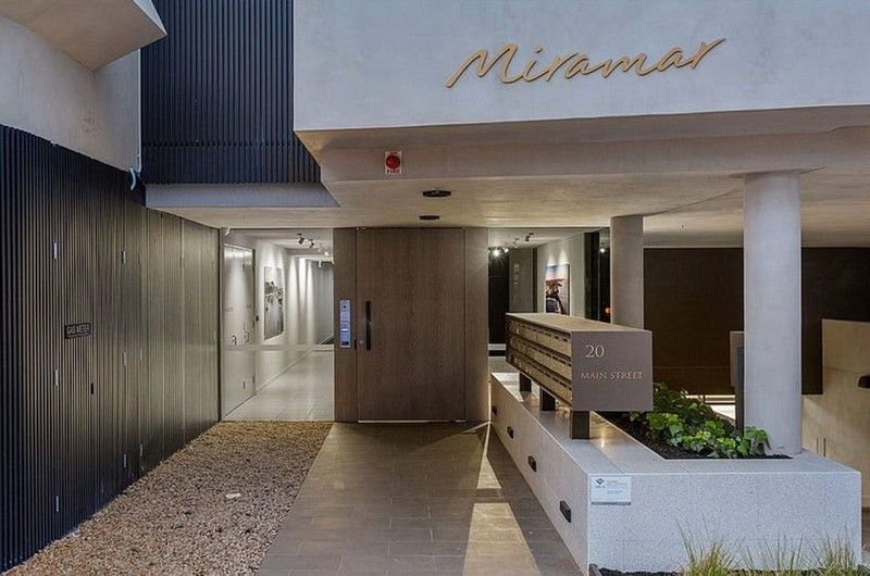 21/20 Main St, Mornington, VIC 3931