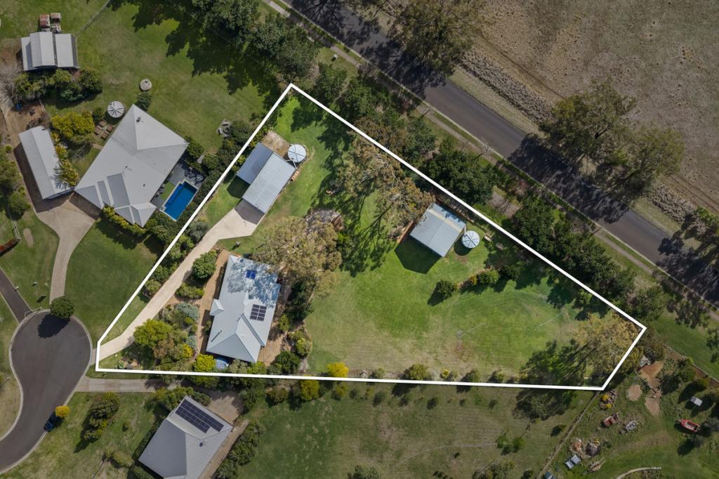 6 Sawyers Ct, Gowrie Junction, QLD 4352