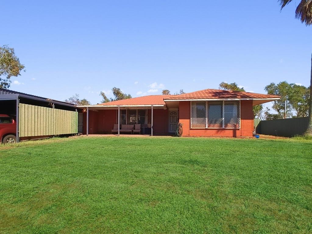 16 Stirling Cres, Dampier, WA 6713