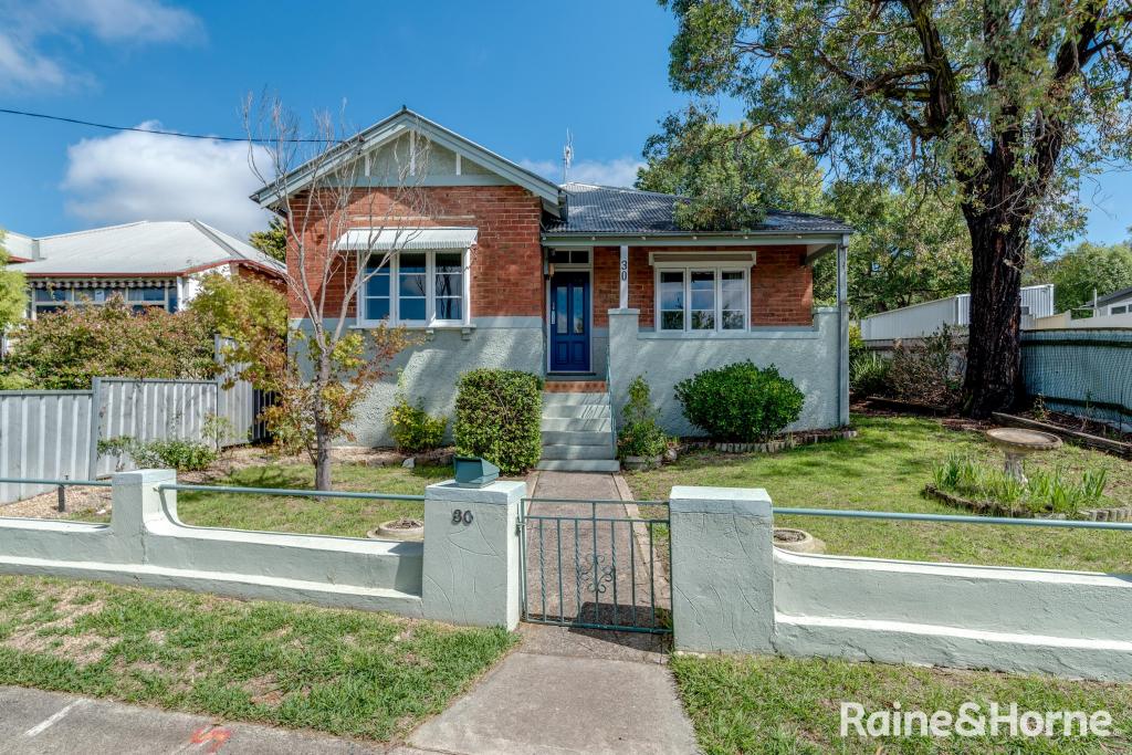 30 Sloane St, Goulburn, NSW 2580