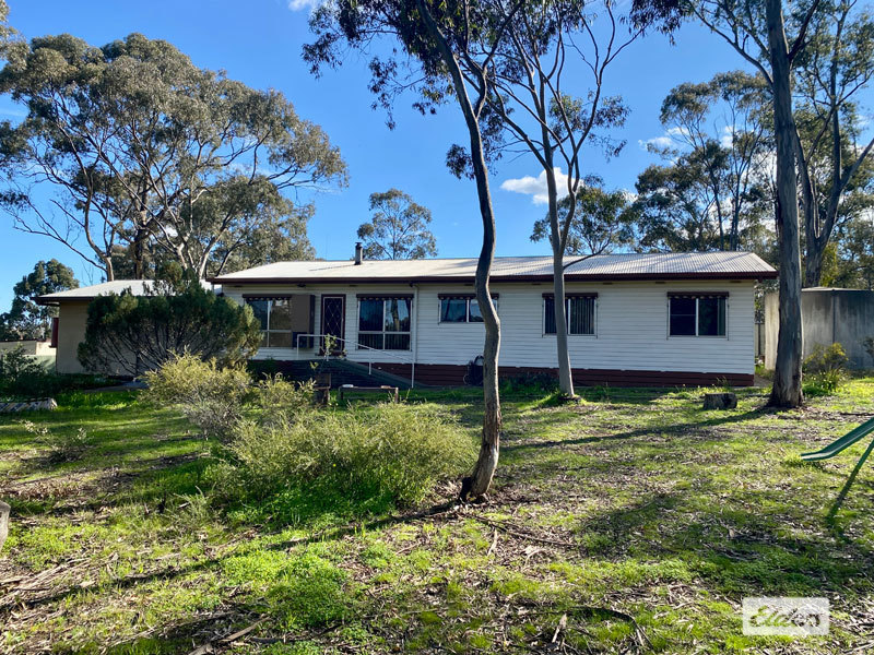 5 Dempsey St, Woodvale, VIC 3556