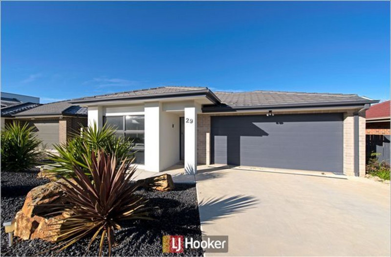 29 Bieundurry St, Bonner, ACT 2914