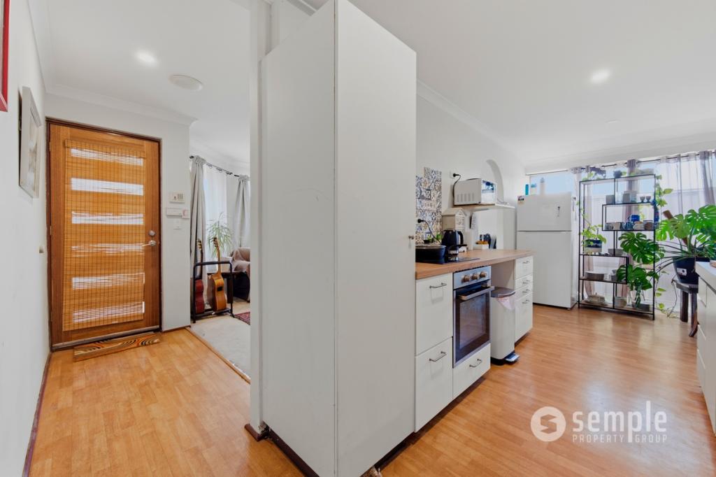 8a Tablo Ct, South Lake, WA 6164