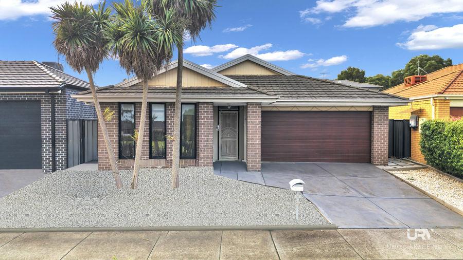 4 Ben Loman Cct, Craigieburn, VIC 3064