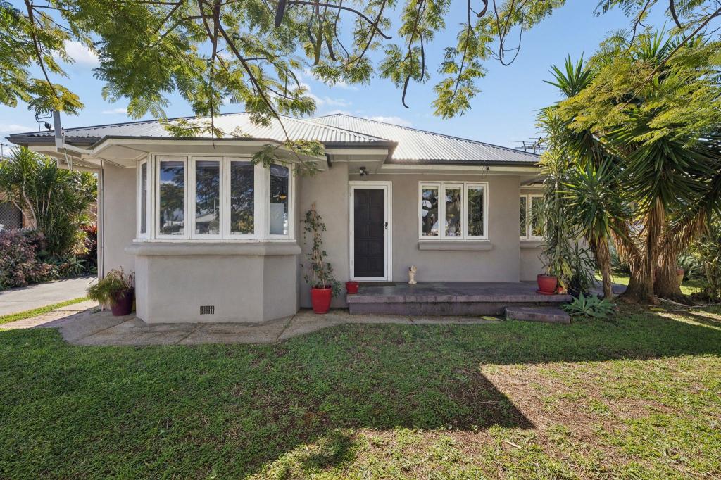 18 Campbell St, Scarborough, QLD 4020