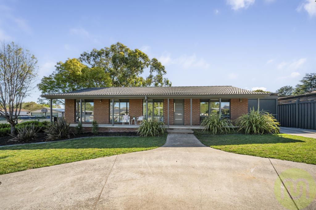 13 Henry Melville Cres, Gilmore, ACT 2905