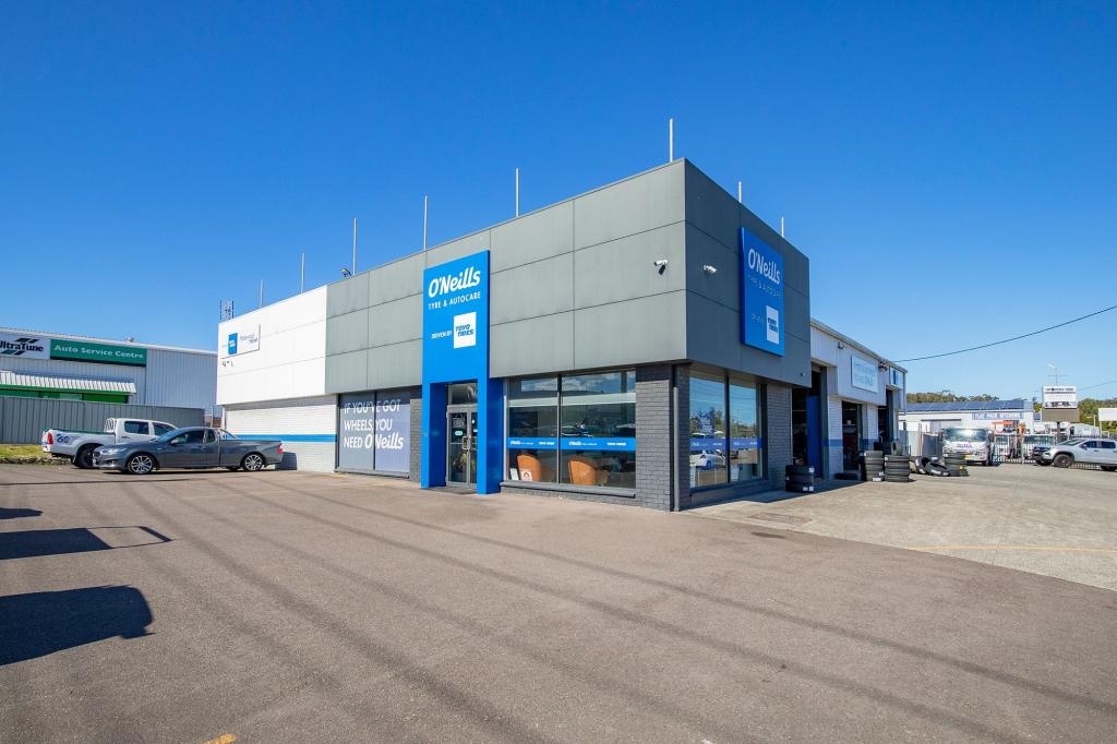 12 Oakdale Rd, Gateshead, NSW 2290