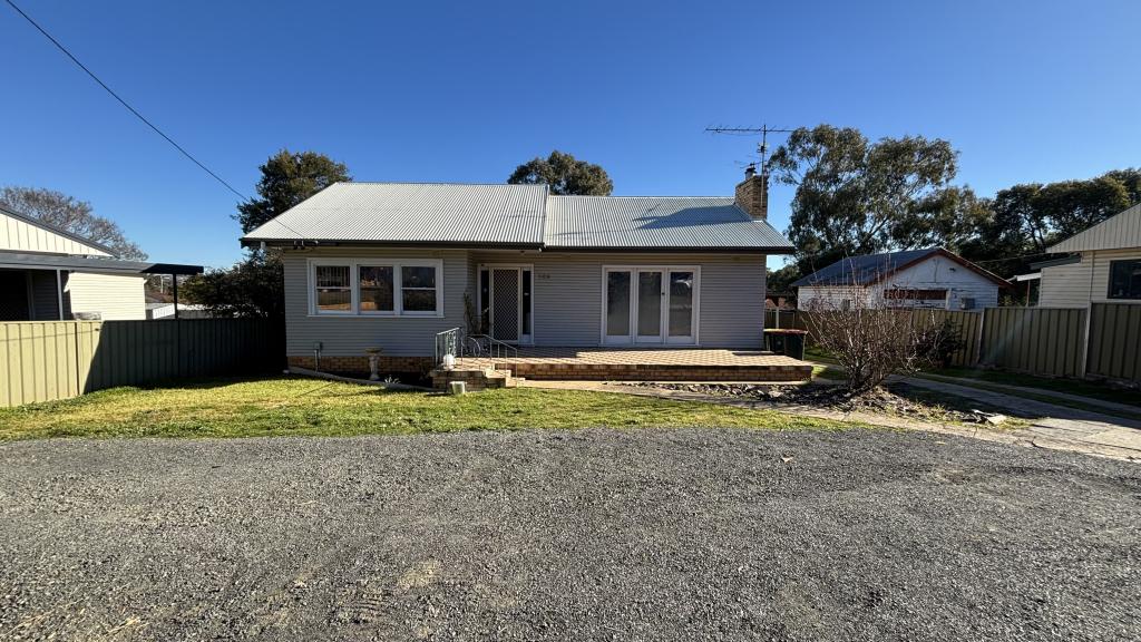 609 Armidale Rd, Tamworth, NSW 2340