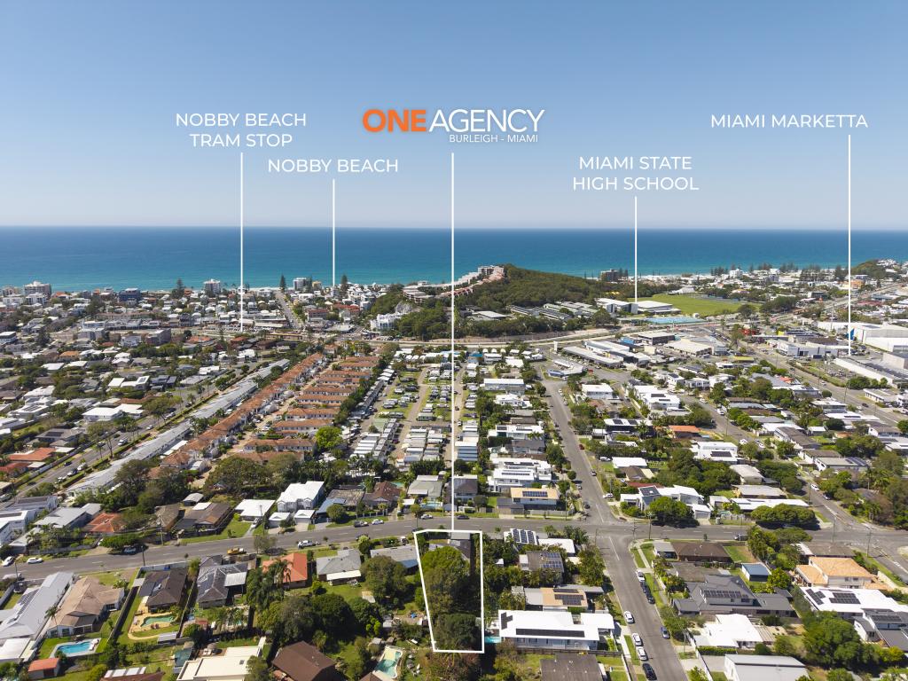 16 Alec Ave, Mermaid Waters, QLD 4218