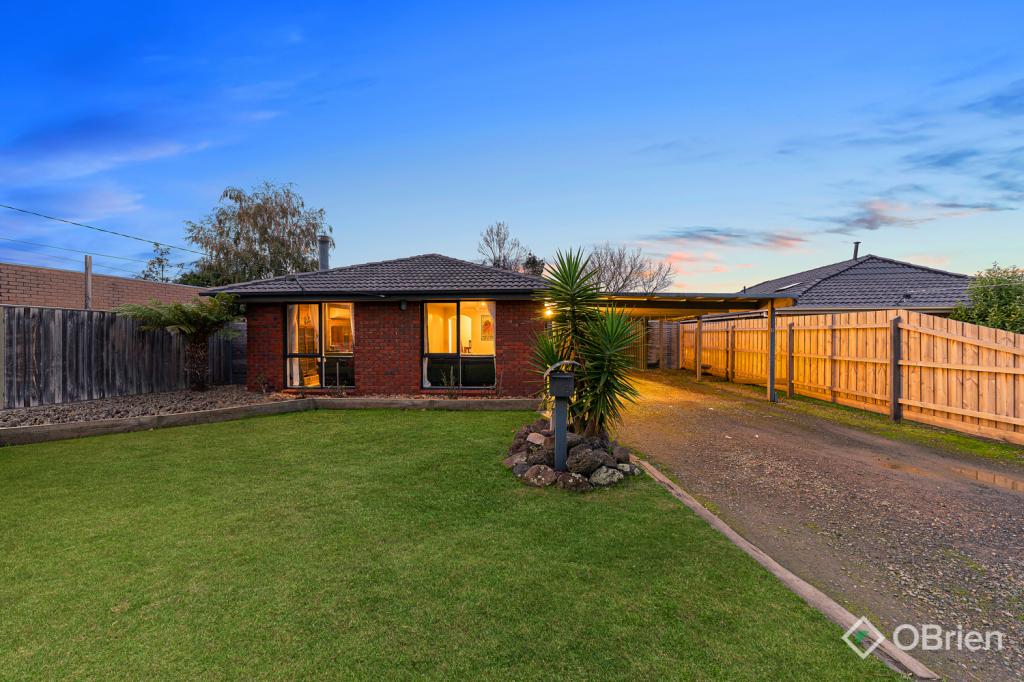 11 Glenwood Ct, Cranbourne, VIC 3977