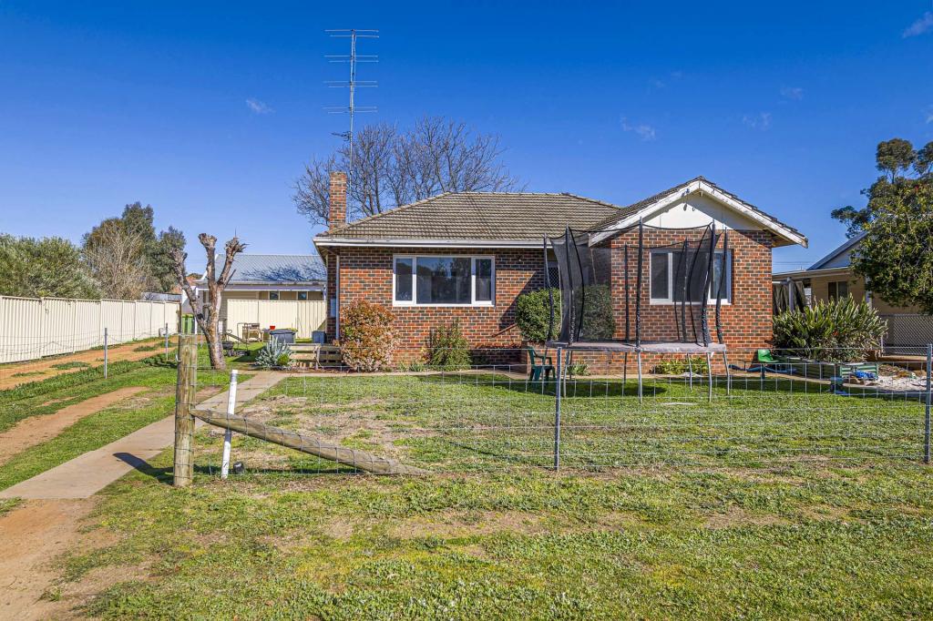 25 George St, York, WA 6302