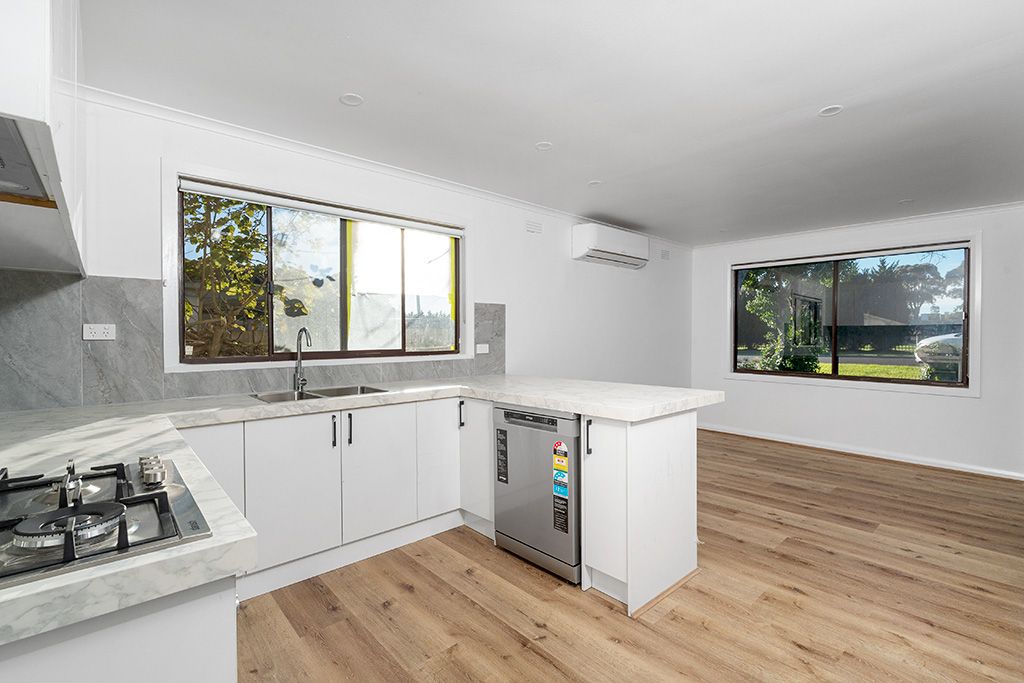 8 Clarendon St, Frankston, VIC 3199