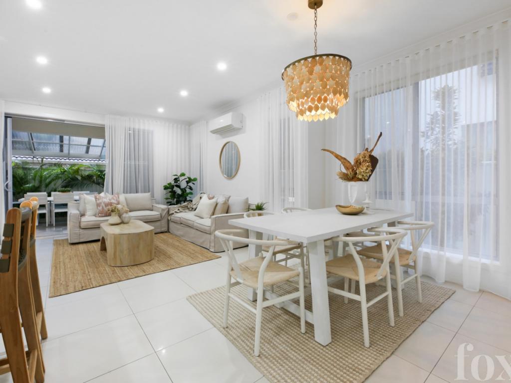 2/33 Parr St, Biggera Waters, QLD 4216
