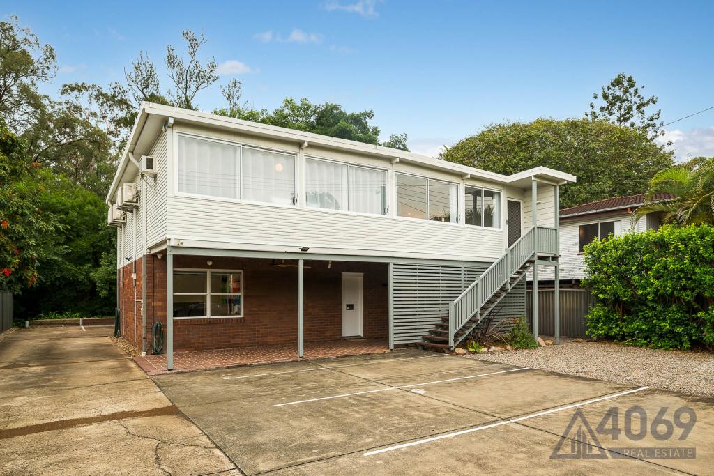 12 Rennies Rd, Indooroopilly, QLD 4068