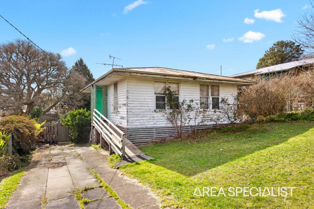 22 Macqueen Ave, Korumburra, VIC 3950