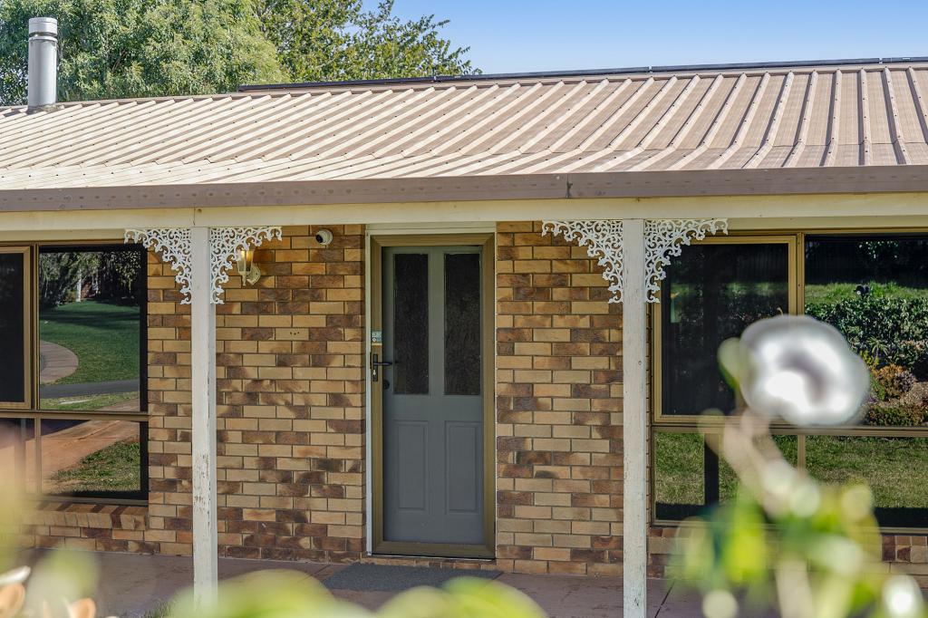 25 Kurrajong St, Newtown, QLD 4350