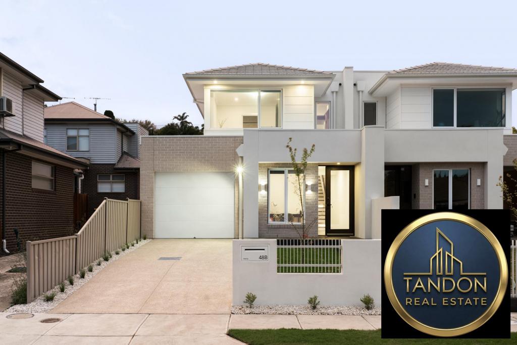 48B WINIFRED ST, OAK PARK, VIC 3046