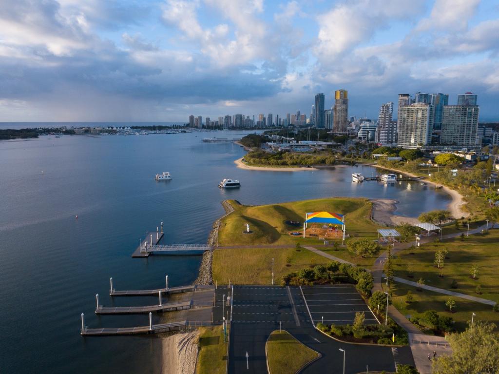 138 Marine Pde, Southport, QLD 4215