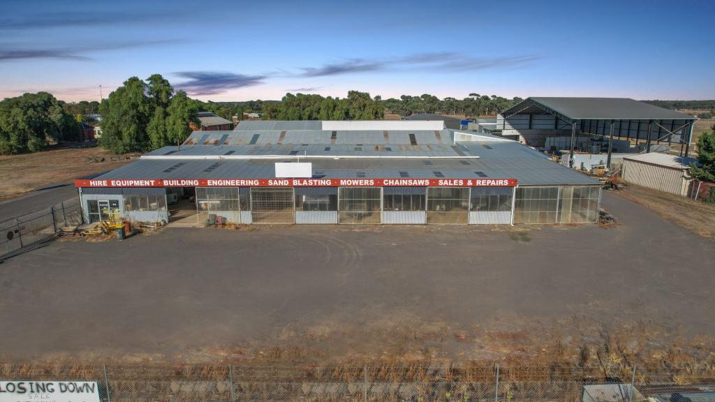 2 Cain St, Carisbrook, VIC 3464