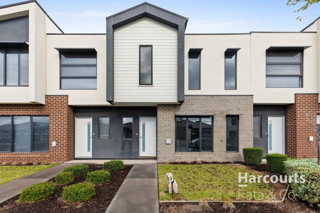 15 Joey Cres, Deanside, VIC 3336