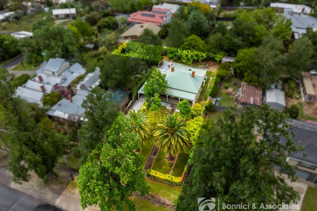 54 Camp St, Beechworth, VIC 3747