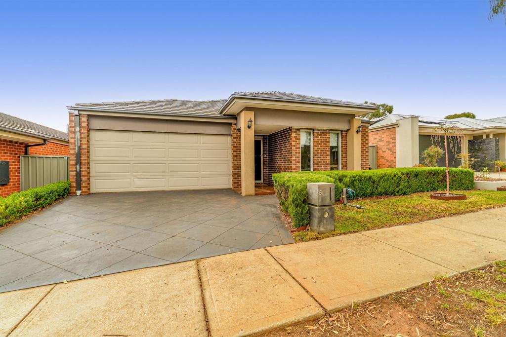 5 Stonehill Dr, Maddingley, VIC 3340