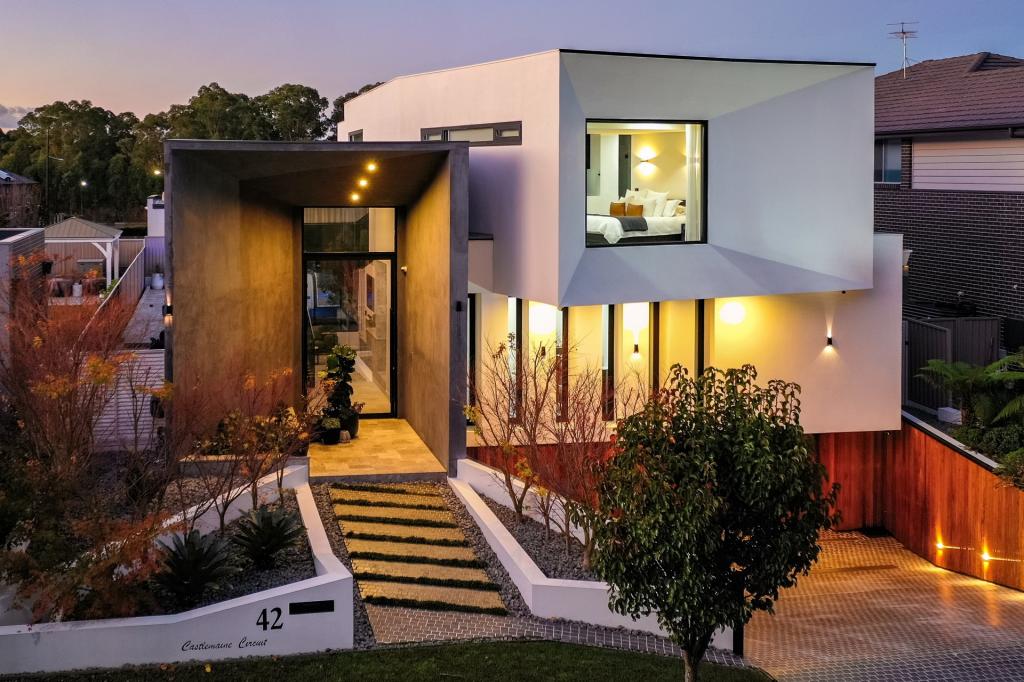 42 Castlemaine Cct, Harrington Park, NSW 2567