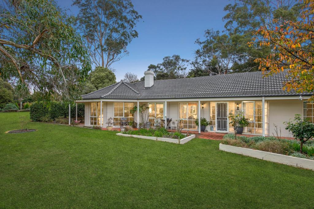 3 VISTA CT, SOMERVILLE, VIC 3912