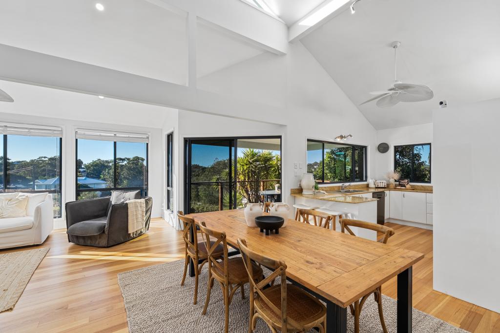 20 Blue Bell Dr, Wamberal, NSW 2260