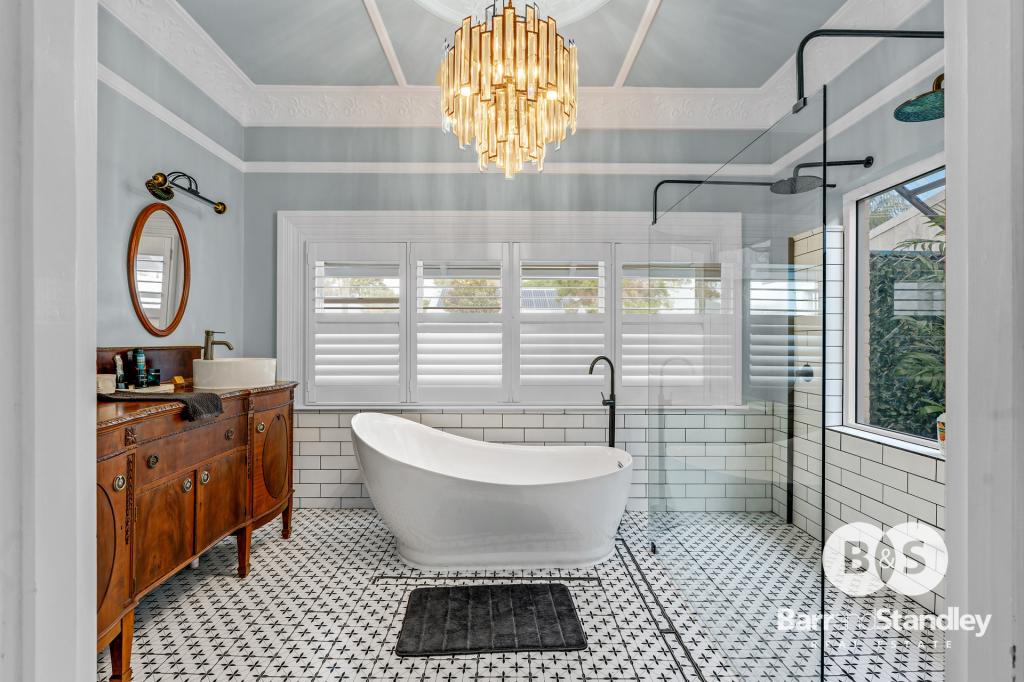 16 Sampson Rd, Bunbury, WA 6230