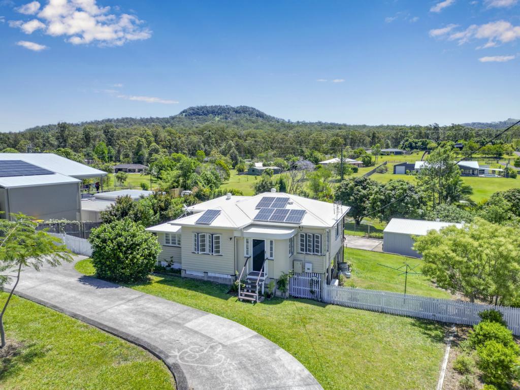 56 STRAWBERRY RD, BEERWAH, QLD 4519