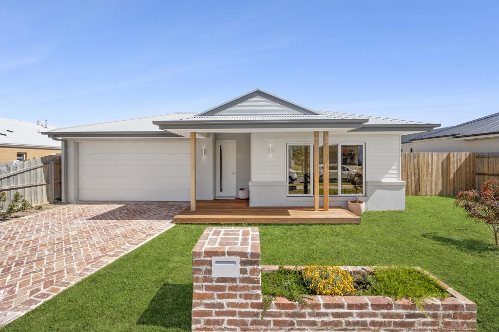 14 RAYVILLE ST, OCEAN GROVE, VIC 3226