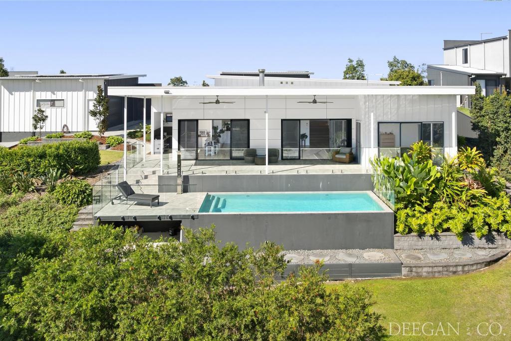 199 Palmview Forest Dr, Palmview, QLD 4553