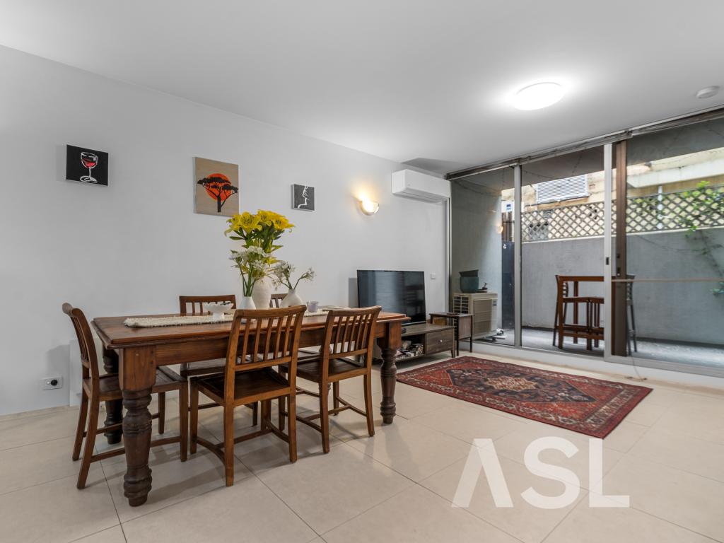 4/100 Queensberry St, Carlton, VIC 3053