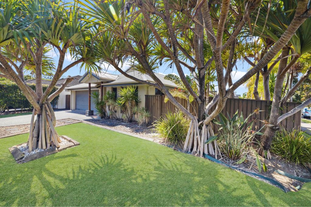 17 Barwon Cres, Sippy Downs, QLD 4556