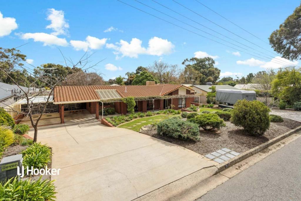 7 Chapman Ave, Salisbury Heights, SA 5109