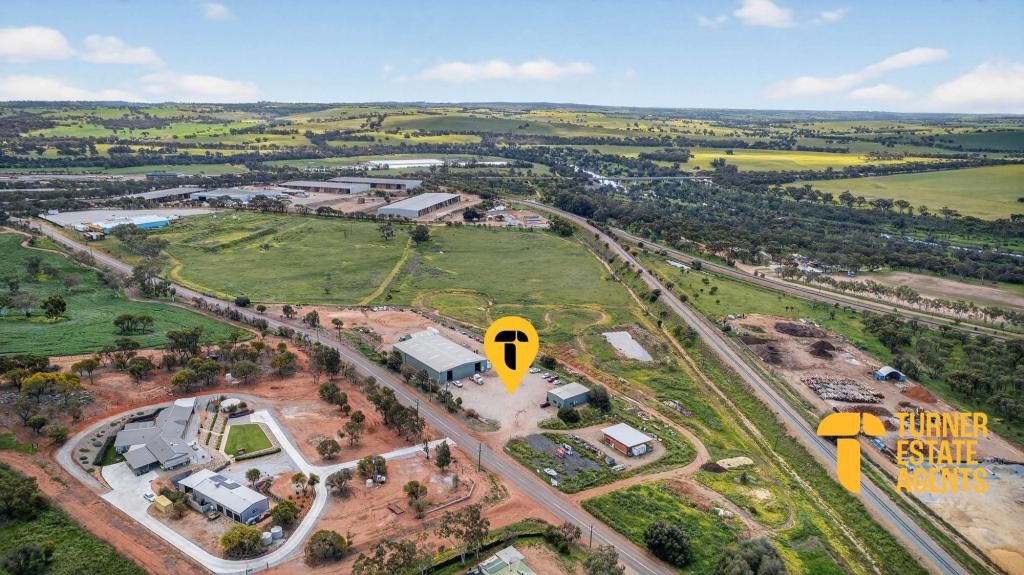 136 Newcastle Rd, Northam, WA 6401