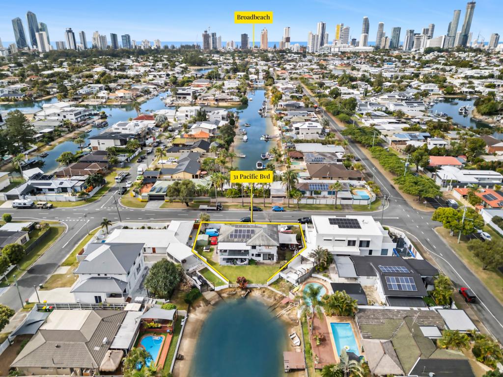 31 Pacific Bvd, Broadbeach Waters, QLD 4218