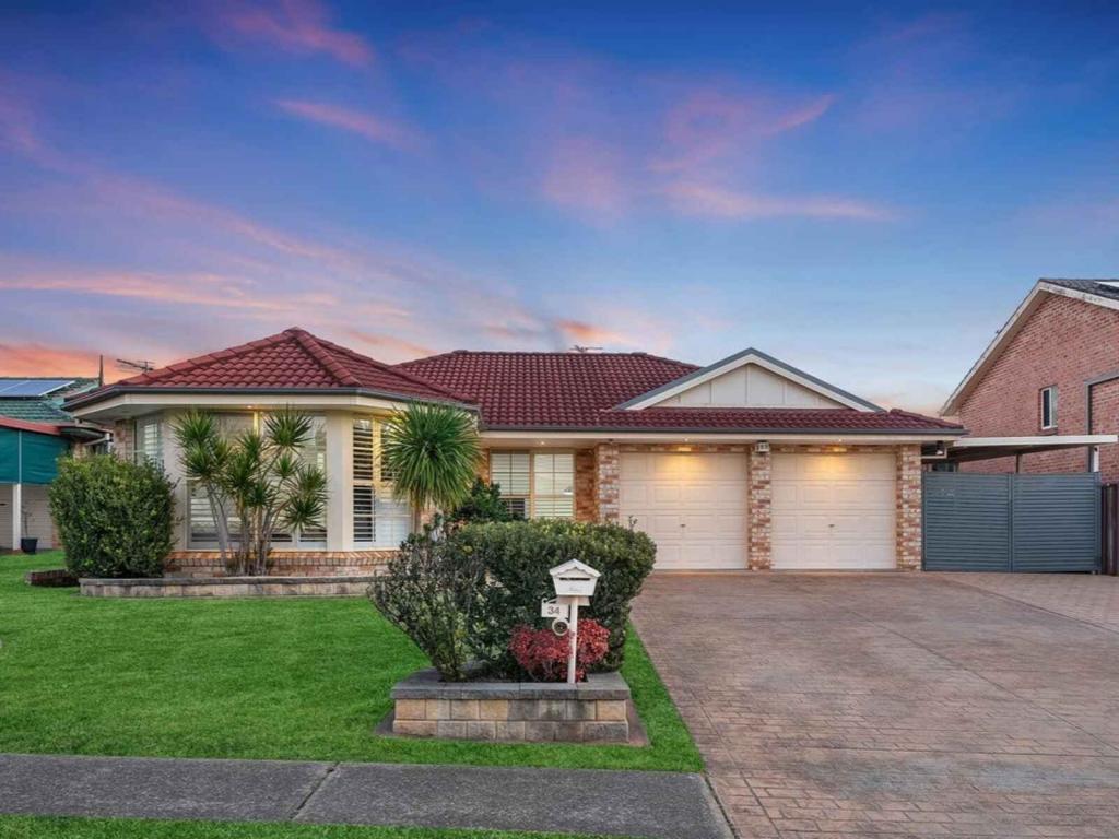 34 FLINDERS CRES, HINCHINBROOK, NSW 2168