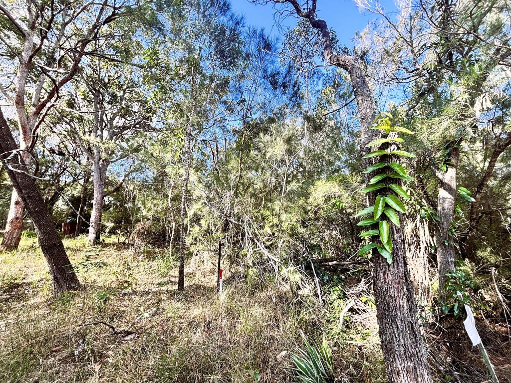 31-33 FENTON RD, RUSSELL ISLAND, QLD 4184