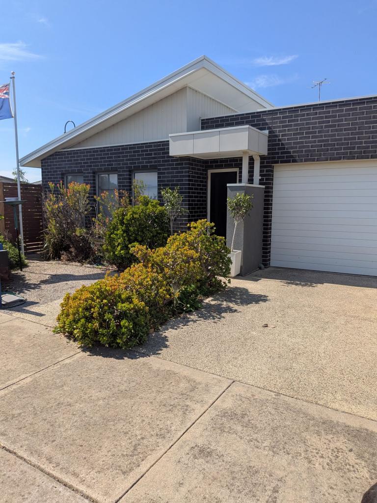 16a Curzon Dr, Ocean Grove, VIC 3226