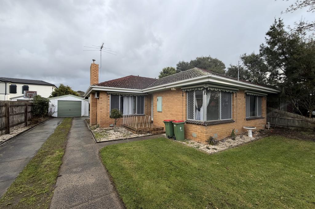 34 Campbell Pde, Cranbourne, VIC 3977