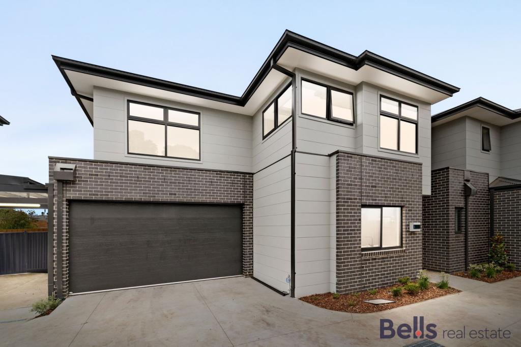1 & 4/33 Essex St, Sunshine North, VIC 3020