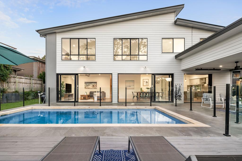 93 Kingfisher Dr, Upper Kedron, QLD 4055