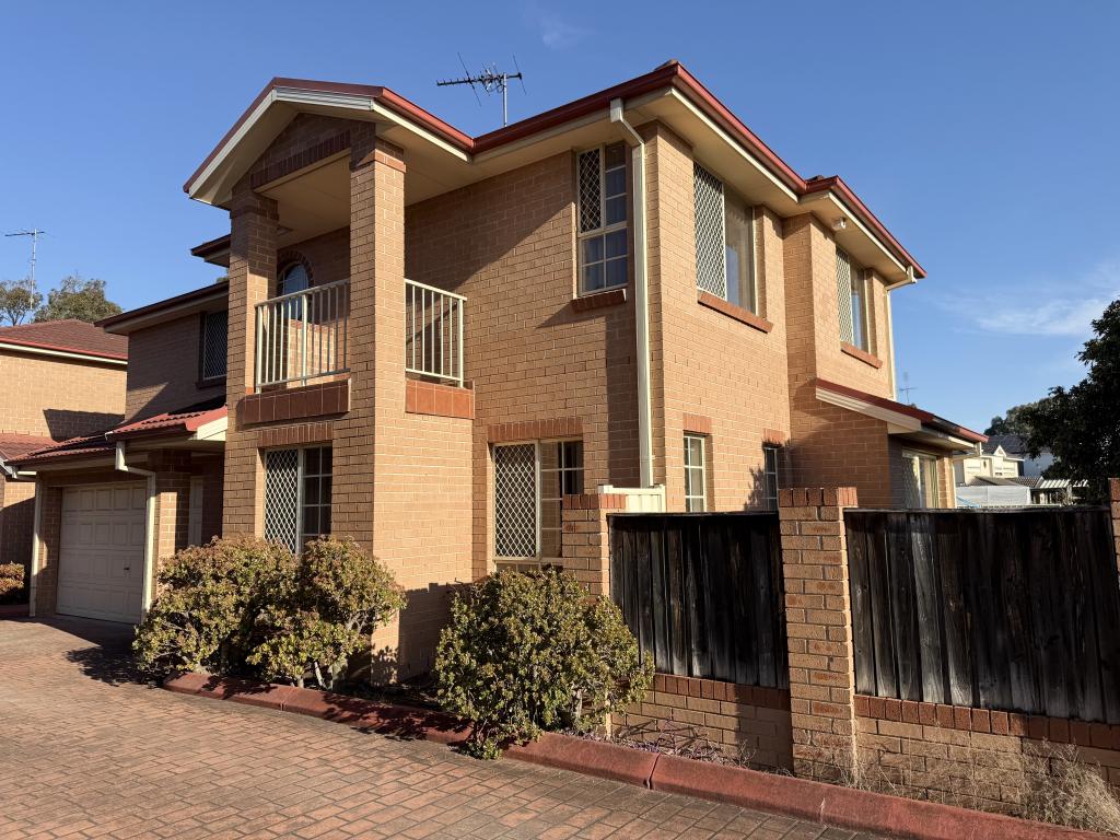2/19 Swansea Pl, West Hoxton, NSW 2171