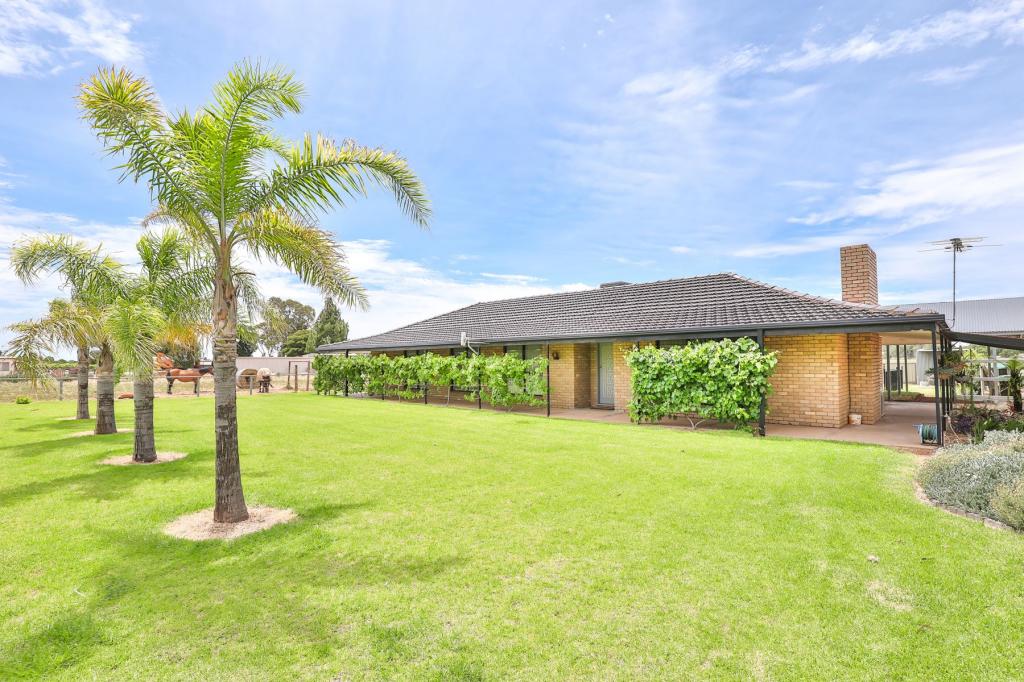 3330 Deakin Ave, Mildura, VIC 3500