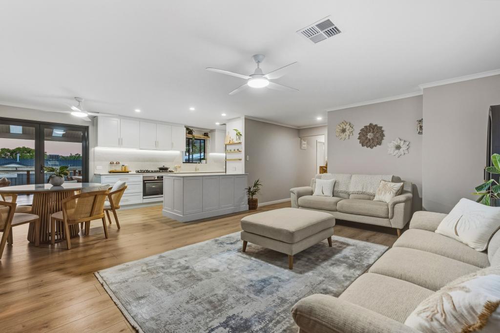 22 Kenneth Rd, Morphett Vale, SA 5162